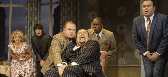 One Man Two Gunors Cast